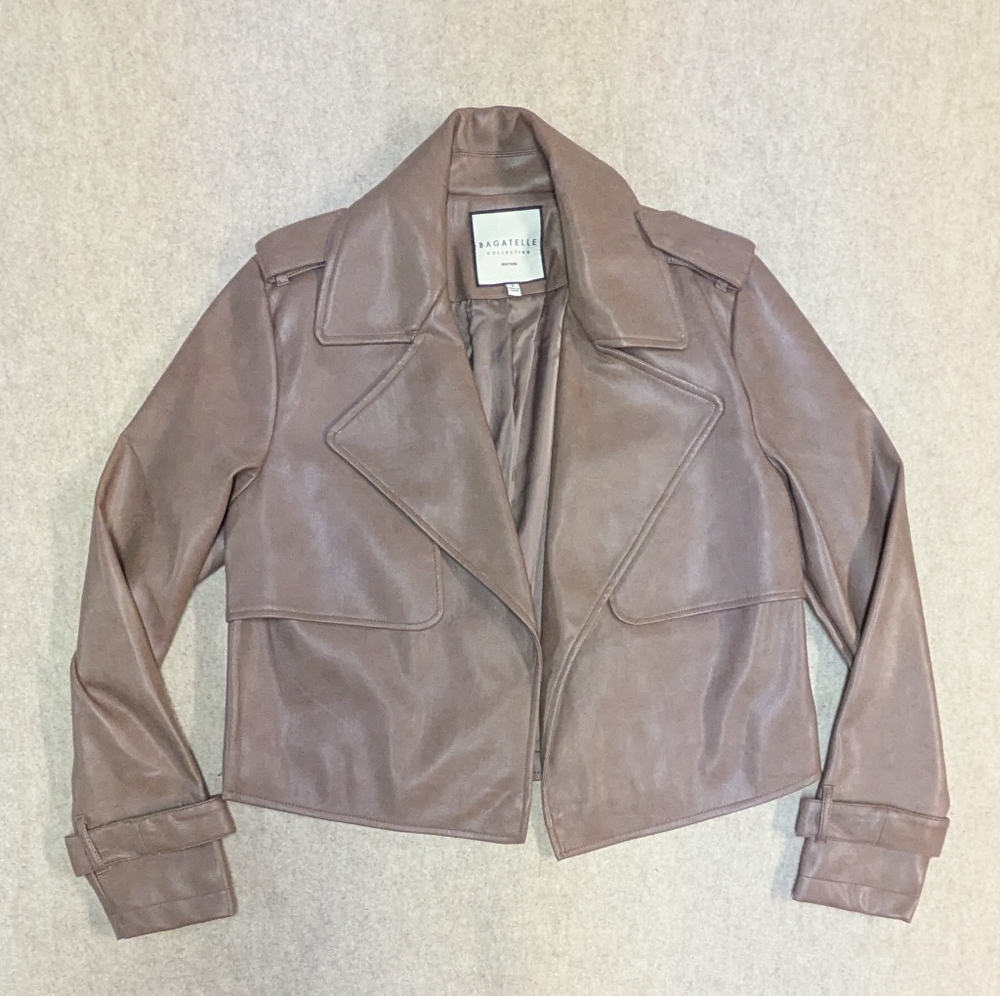 Bagatelle Taupe Faux Leather Women's Blazer Jacket So Soft! Size Small